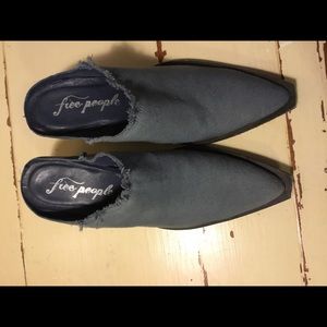 Free People Wild Things Denim Mule. Size 38 (8)